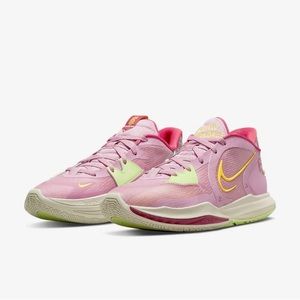 NEW IN BOX. Kyrie Low 5 Orchid basketball shoes. Womens 7.5/ mens 6.